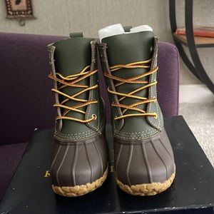 Polo NWOT Child’s lace up boot